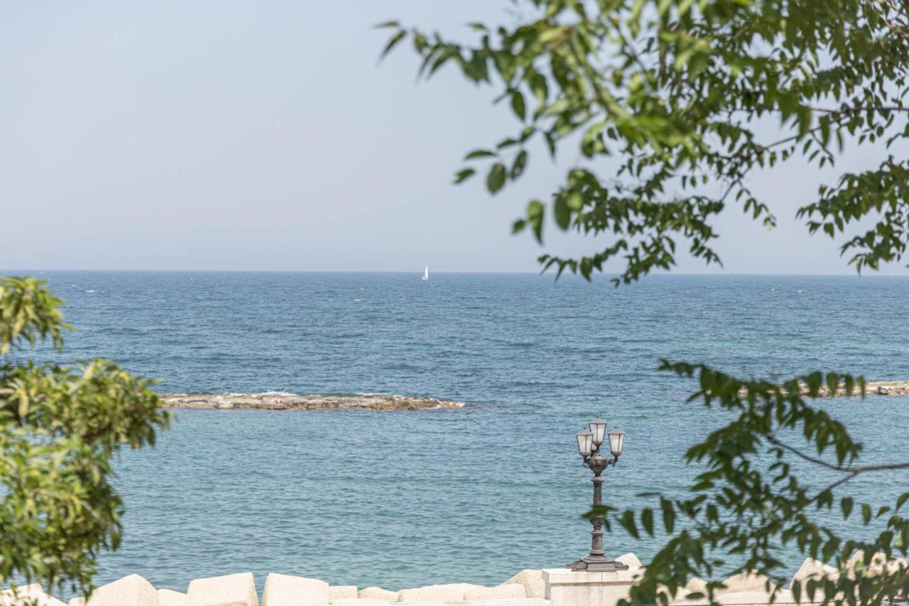 La Finestra Sul Mare Nel Cuore Di バーリ エクステリア 写真